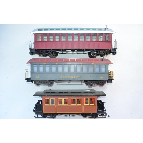 209 - Five G gauge Bachmann passenger coaches, 3 boxed incl. Pullman Gladiolus coach in good used conditio... 