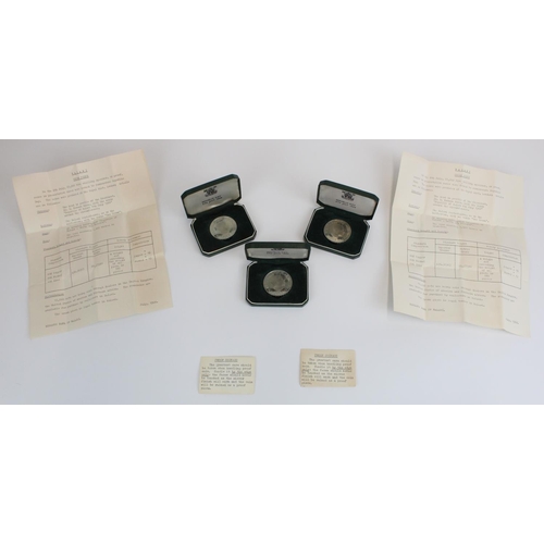 941 - Malawi 1966 Republic Day commemorative crowns in original cases, two with certs. (3)