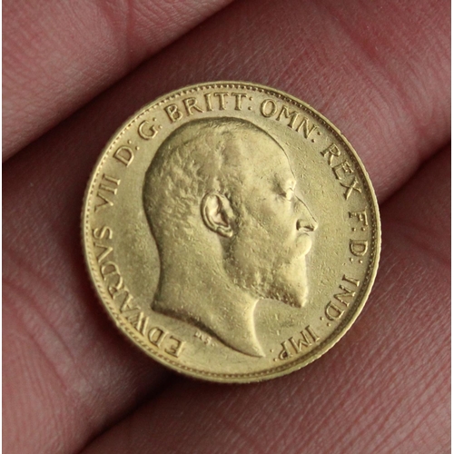 904 - Edward VII 1907 gold half sovereign