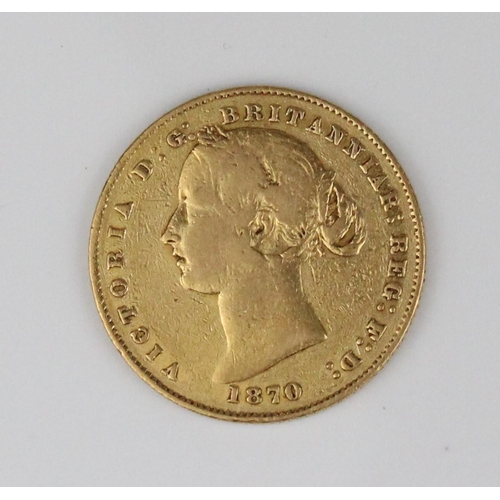 907 - Victorian 1870 Australian gold sovereign, reverse with wreath and crown, Sydney mint upper legend, O... 