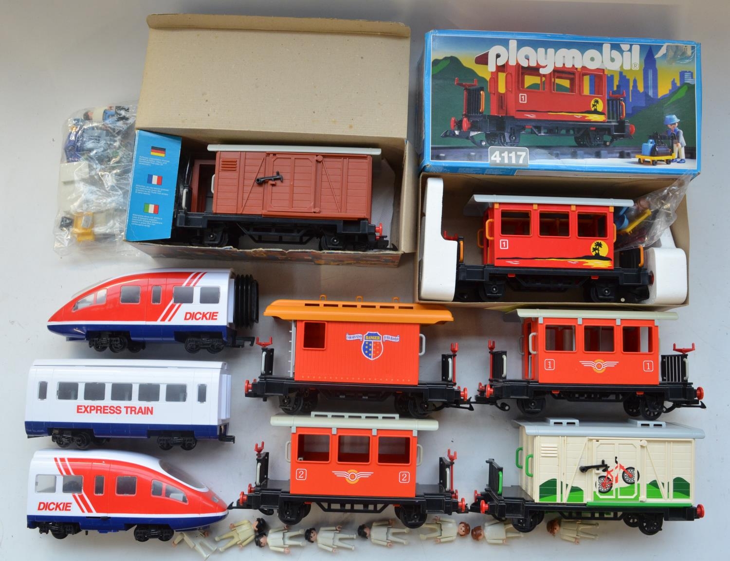 Collection of Playmobil train wagons incl. 2 boxed: item no 4111