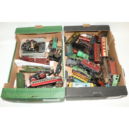 137 - Hornby and Basett Lowke tin plate 0 gauge locomotive bodies, wagons, wheels and axels for spares (3 ... 