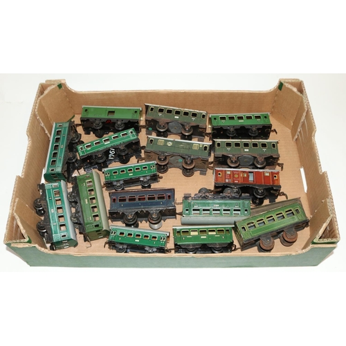 181 - Twelve Hornby O gauge tinplate LMS 4 wheel coaches, Karl Bub Bing, other O gauge tinplate 4 wheel co... 