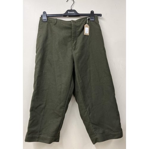 1375 - Pair of as new Ladies olive green moleskin Newstead breeks, size 18, and a Musto Sporting Ladies gil... 