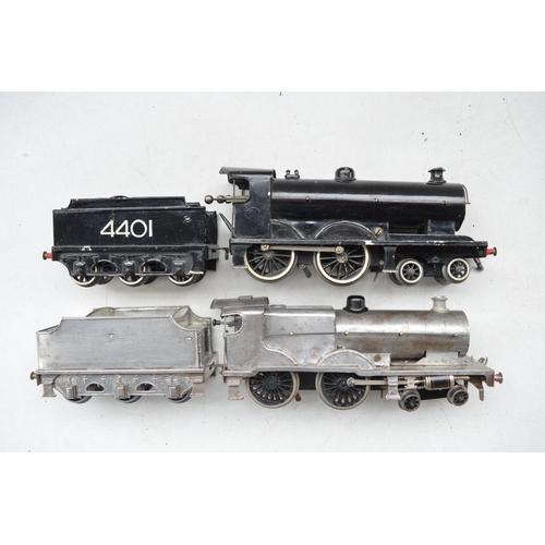 223 - Two vintage O gauge Bassett Lowke 4-4-0 clockwork steam locomotives with tenders, one repainted glos... 