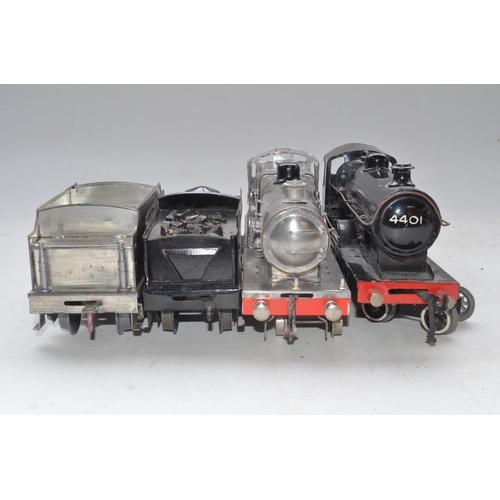 223 - Two vintage O gauge Bassett Lowke 4-4-0 clockwork steam locomotives with tenders, one repainted glos... 