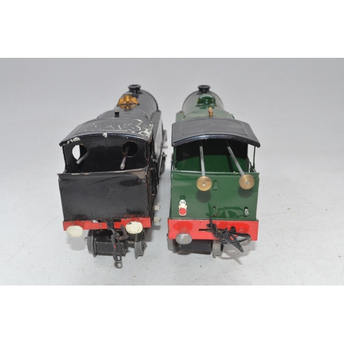 227 - Two vintage Hornby 4-4-2 O gauge clockwork tank engines, 4421 repainted gloss black and another repa... 