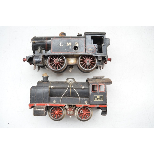 231 - Bing O gauge pre-war 20 volt electric 0-4-0 loco and another 0-4-0 clockwork steam train, no key or ... 