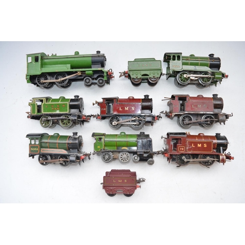 239 - Collection of vintage O gauge steam train models, mostly Hornby to incl. 7 clockwork models and 1 ea... 