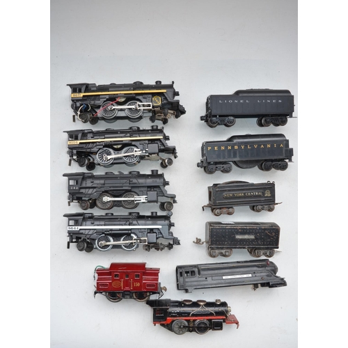 240 - Collection of Vintage O gauge electric train models by Lionel including 3 tenders and a cast metal s... 