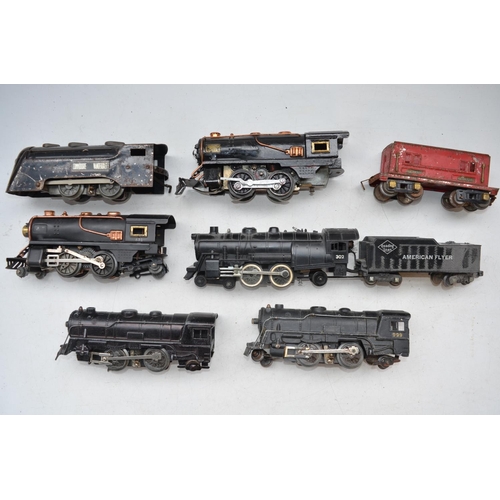 242 - Collection of American style electric O gauge train models including Reading Lines American Flyer an... 