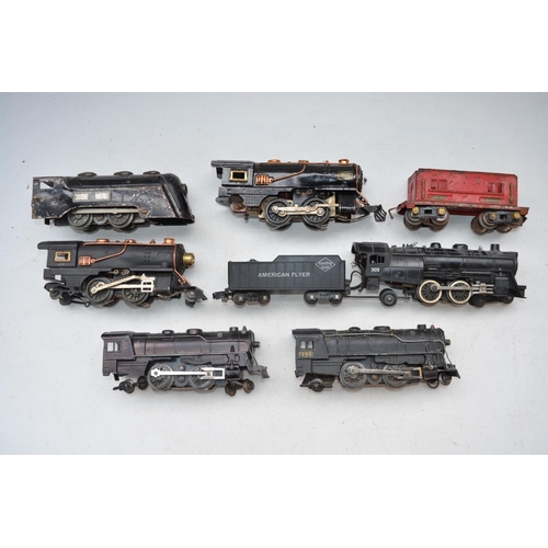 242 - Collection of American style electric O gauge train models including Reading Lines American Flyer an... 