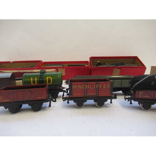 337 - Trix 676 Bogie High Capacity Wagon, Other Trix Rolling Stock Track, Assosiated Trix boxes