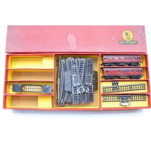 338 - Three OO gauge Trix 3 rail electric steam train train sets, incomplete, A/F. Please refer to photos ... 