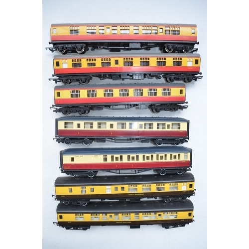 122 - Fifteen used Hornby and Tri-ang OO gauge passenger coaches, condition varies from fair to very good,... 