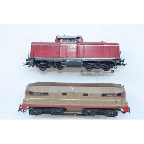 344 - Collection of Marklin OO gauge 3 rail electric locos including boxed set 3183 (contents may not be f... 