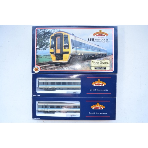 349 - Boxed Bachmann OO gauge 158 2 car DMU 