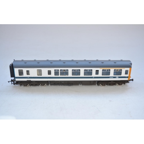 353 - Hornby OO gauge British Rail 3 Car Diesel Multiple Unit Pack with R700 Powered Motor Brake Composite... 