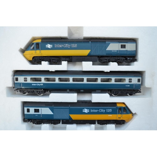 357 - OO gauge High Speed Train Pack InterCity 125, Hornby box with Lima power car, Hornby dummy car and p... 