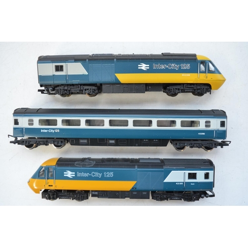 357 - OO gauge High Speed Train Pack InterCity 125, Hornby box with Lima power car, Hornby dummy car and p... 