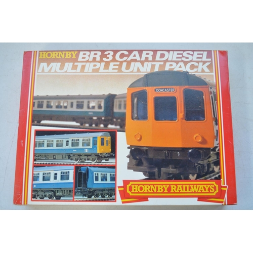 358 - Hornby OO gauge British Rail 3 Car Diesel Multiple Pack Unit (item no R403) with powered Motor Brake... 