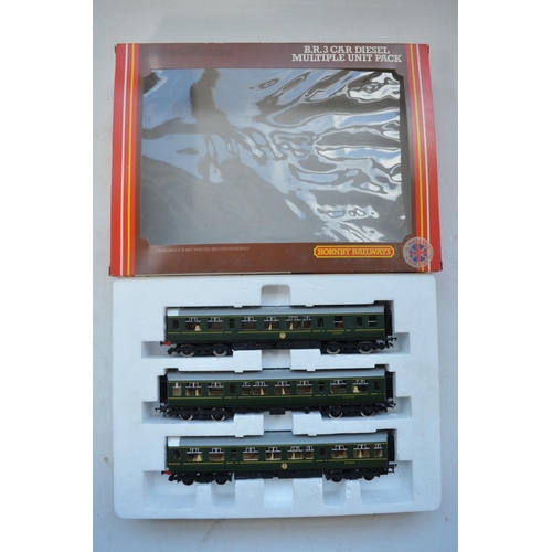 359 - Hornby OO gauge British Rail 3 Car Diesel Multiple Unit Pack with R689 Powered Composite Motor Brake... 