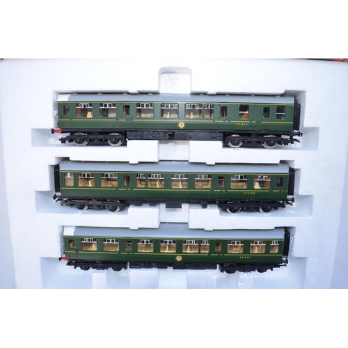 359 - Hornby OO gauge British Rail 3 Car Diesel Multiple Unit Pack with R689 Powered Composite Motor Brake... 