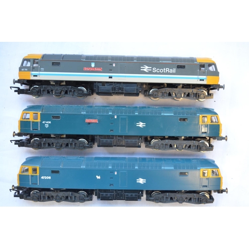 363 - Three Hornby OO gauge Class 47 Diesel locomotives, R886 Scot Rail Greyfriars Bobby in near mint cond... 