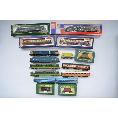 393 - Collection of previously used OO gauge train models to include 4 unboxed Hornby diesel locos (all fa... 