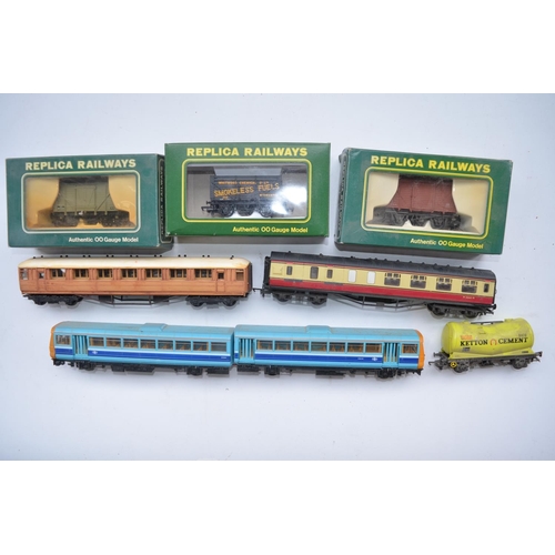 393 - Collection of previously used OO gauge train models to include 4 unboxed Hornby diesel locos (all fa... 