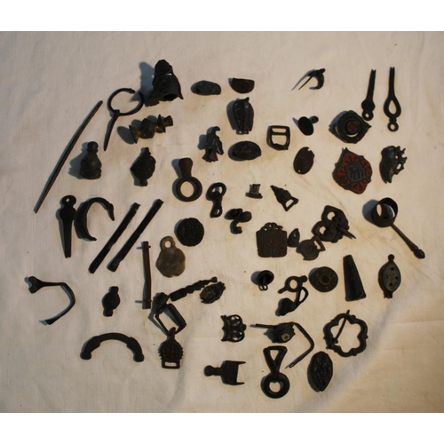 893 - Metal Detector Artefacts - Large collection of various finds of all periods including Roman penannul... 