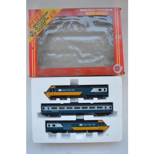 356 - Hornby OO gauge R332 High Speed Train Pack InterCity 125 with power car, dummy car and passenger coa... 