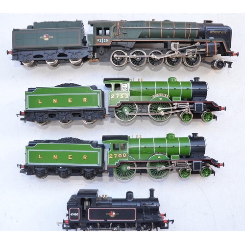 366 - Four Hornby OO gauge electric steam train models: R302 BR Class 3F 0-6-0 Jinty tank engine (excellen... 