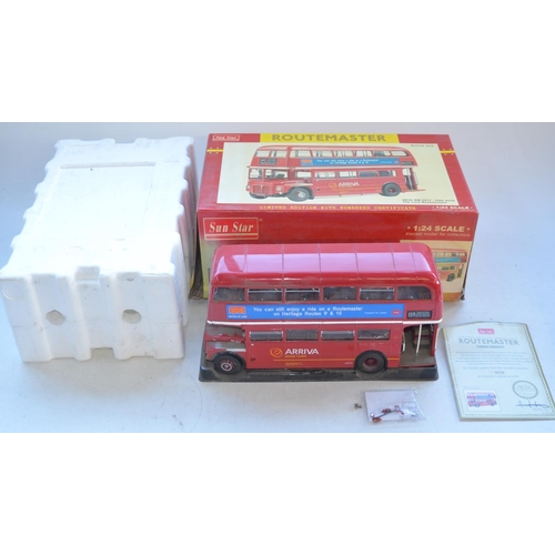 428 - Sun Star 1/24 scale diecast London Transport Routemaster highly detailed bus model with engine etc, ... 