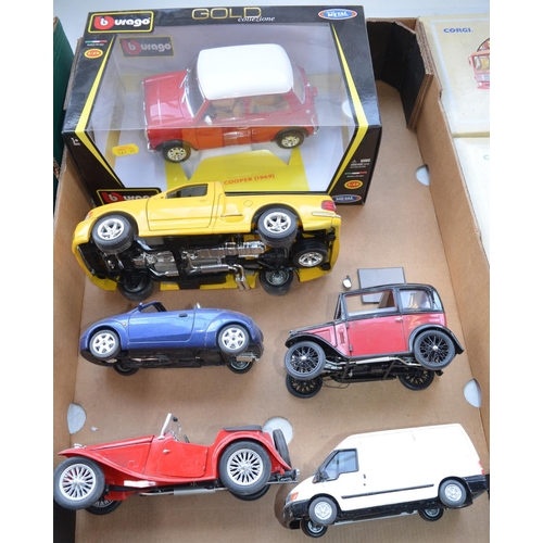 455 - Collection of diecast models, mostly unboxed, various manufacturers and scales to include a 1/18 sca... 