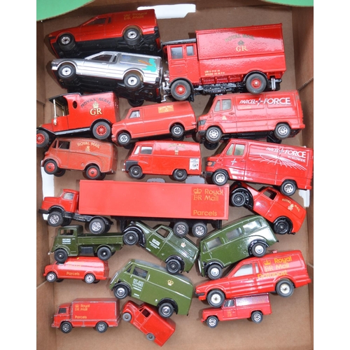 457 - Collection of Royal Mail and Parcel Force related diecast commercial vehicles, many boxed, various s... 