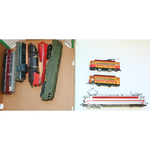 369 - Trix OO/HO gauge German diesel locomotive no. 217 018-1, Jouef OO/HO gauge SNCF locomotive no. CC 40... 