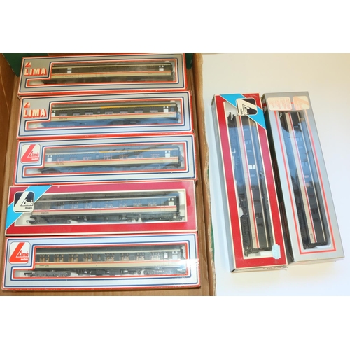 386 - Rake of 7 Lima OO gauge BR Mark 1 Executive coaches, some refinished