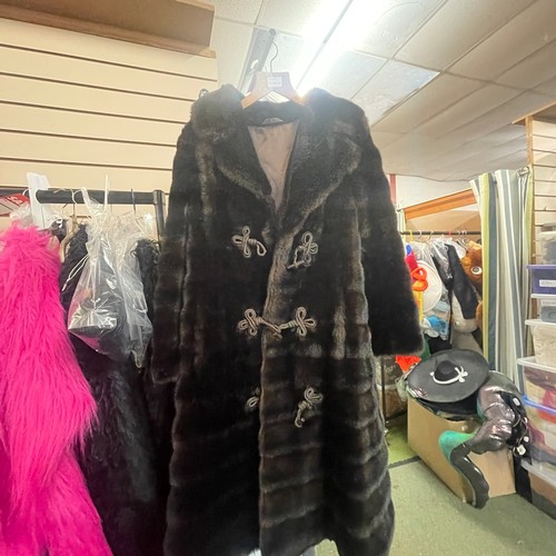 1232 - Faux and real fur jackets, approx. 11