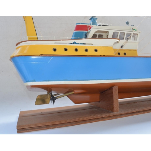 507 - Radio controlled model trawler 