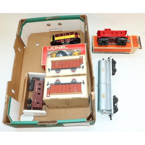 271 - Two IBI (Alicante - Espana) tinplate O gauge rolling stock, boxed, Lionel Lines O gauge caboose 6037... 