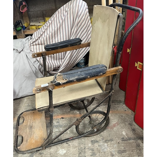 1262 - Early 20th century wheelchair, metal frame