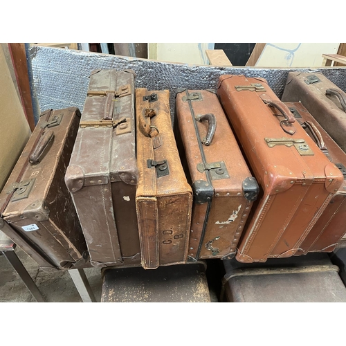 1286 - Vintage leather suitcases, various sizes (14)
