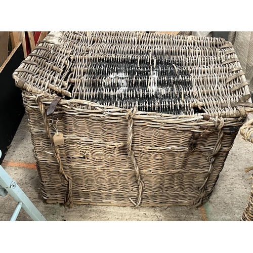 1305 - Large vintage wicker laundry hamper basket with lid , approx. W88cm H67cm D67cm