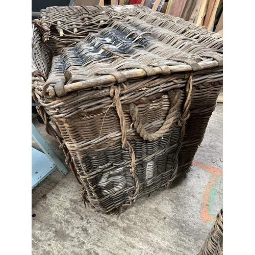 1305 - Large vintage wicker laundry hamper basket with lid , approx. W88cm H67cm D67cm