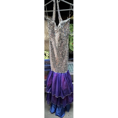 1085A - Women's sequined fish tail silver and purple dresses, approx. 10