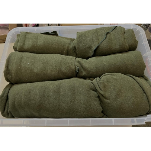 879 - Medieval style dark green cloaks (1 box)