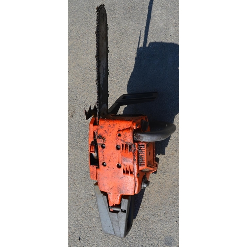 1124 - Husqvarna petrol powered chainsaw, A/F, compresses but will not start