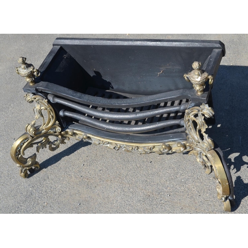 1128 - Cast iron fireplace, approx W77cm D40cm H45cm