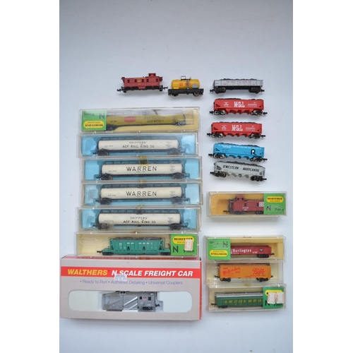 489 - Collection of N gauge American freight wagons including a Russell Union Pacific Snow Plough by Walth... 